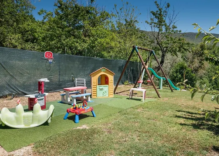 2 Bedroom Lovely Home In Massa Martana